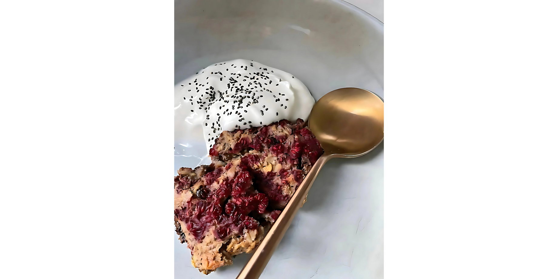 Baked Chocolate Raspberry Protein Oats (Healthy Meal Prep Breakfast
